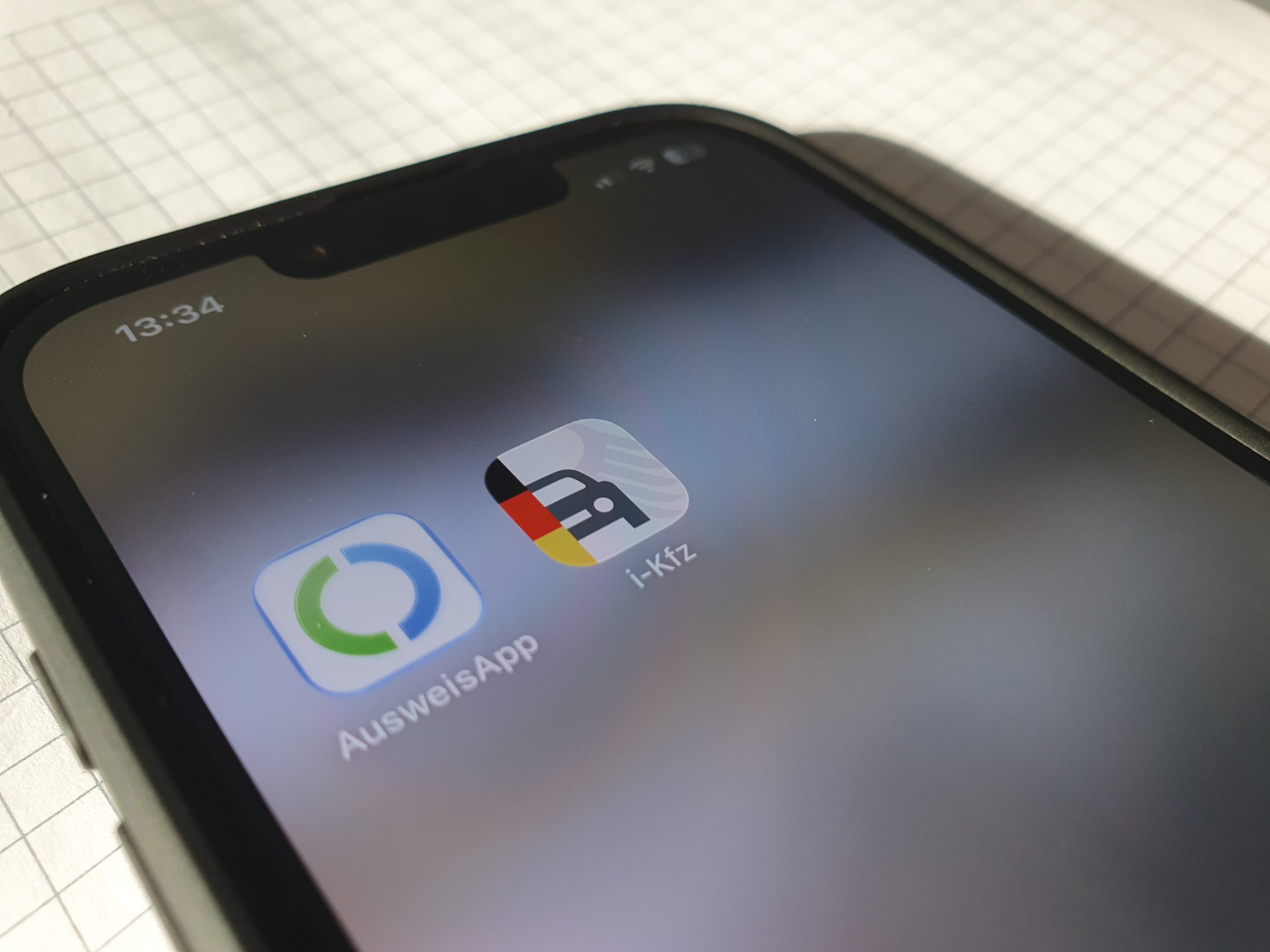 Die neue i-Kfz-App für den digitalen Fahr­zeug­schein